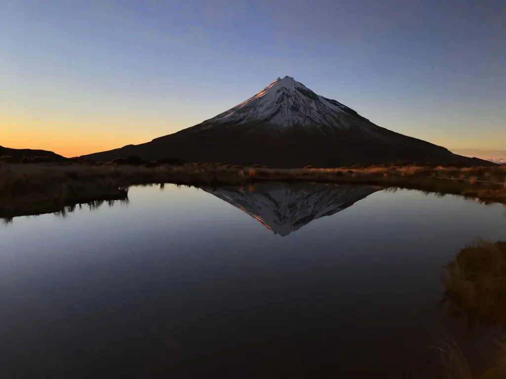 Taranaki - Pouakai Circuit Reflective Tarn